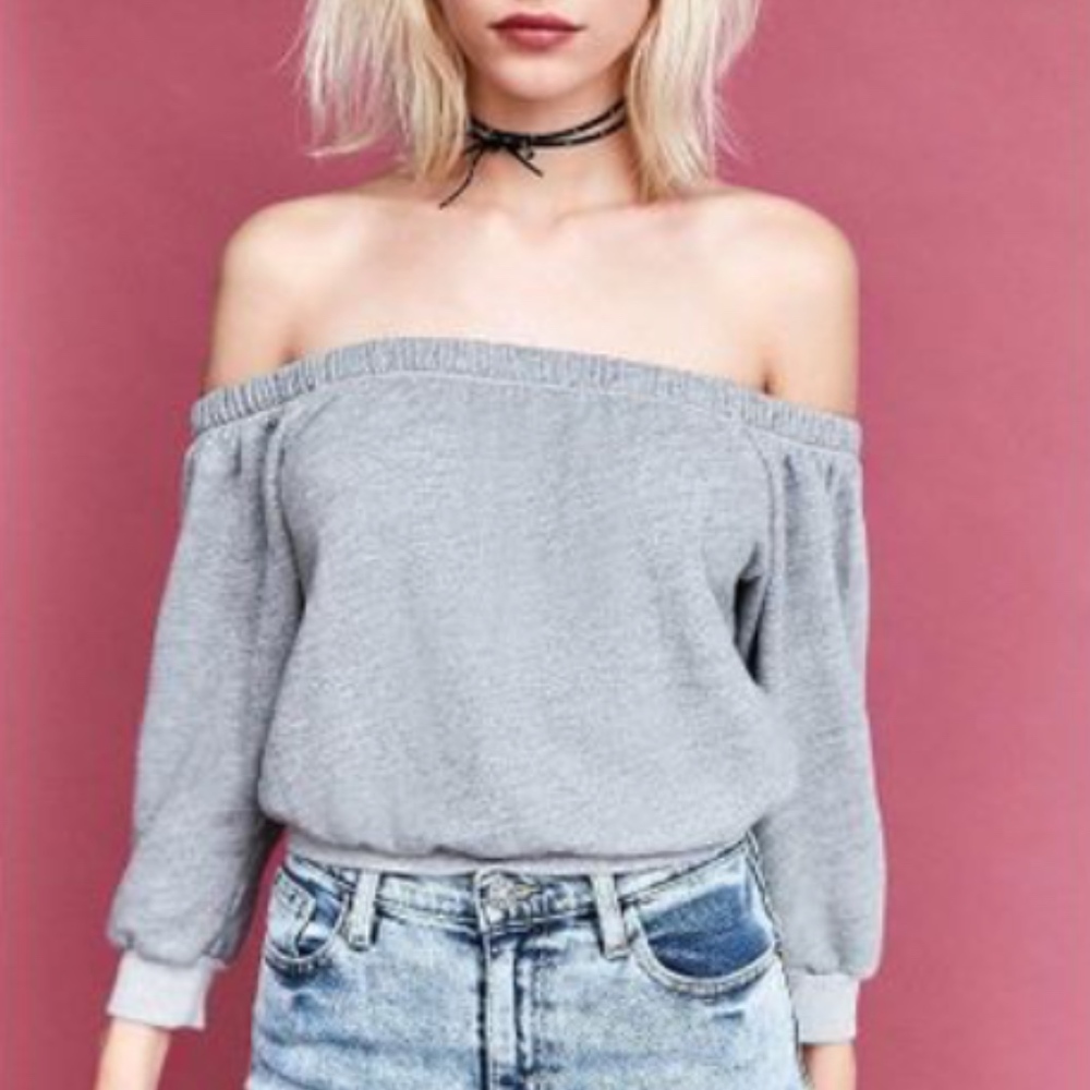 Urban Outfitters Tmd Heidi Off the shoulder Top
